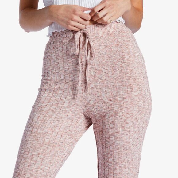 NWT Billabong So Easy Pink Knitted Flare Pants - Picture 3 of 6